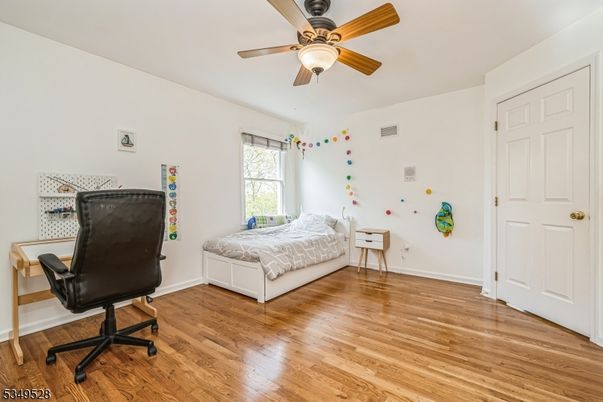 Bedroom, Home Office, Interior, Wood Texture Flooring