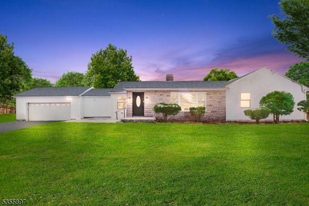Attached, Backyard, Exterior, Facade, Brick Facade, Ranch