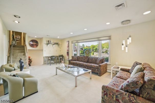 Dining room, Interior, Living room, Pendant Lights, Recessed Lighting