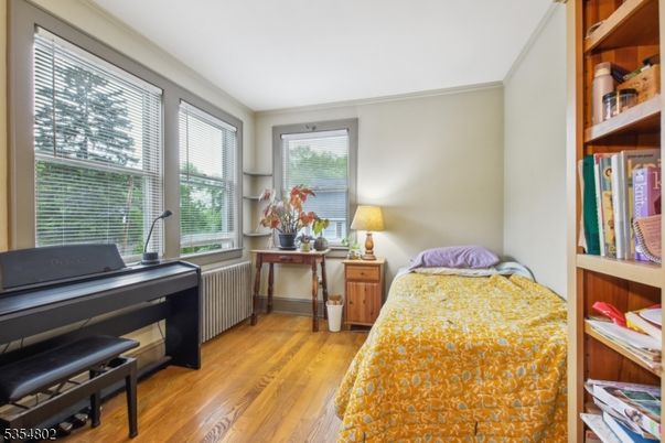 Bedroom, Home Office, Interior, Piano, Wood Texture Flooring