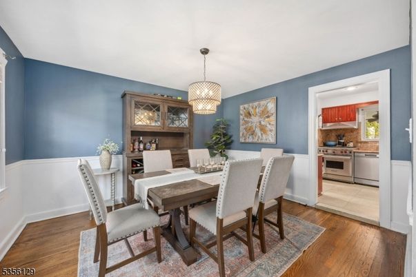 Dining room, Interior, Kitchen, Pendant Lights, Wood Texture Flooring