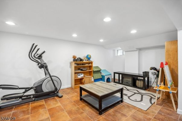 Fitness Equipment, Interior, Recessed Lighting