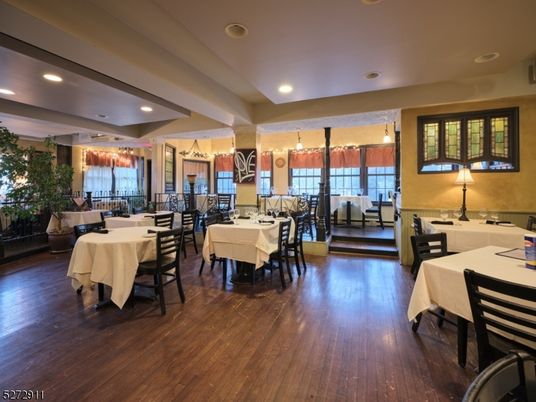 Dining room, Interior, Living room, Pendant Lights, Recessed Lighting, Wood Texture Flooring
