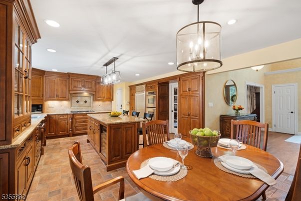 Dining room, Interior, Kitchen, Pendant Lights, Recessed Lighting, Stainless Steel Appliances