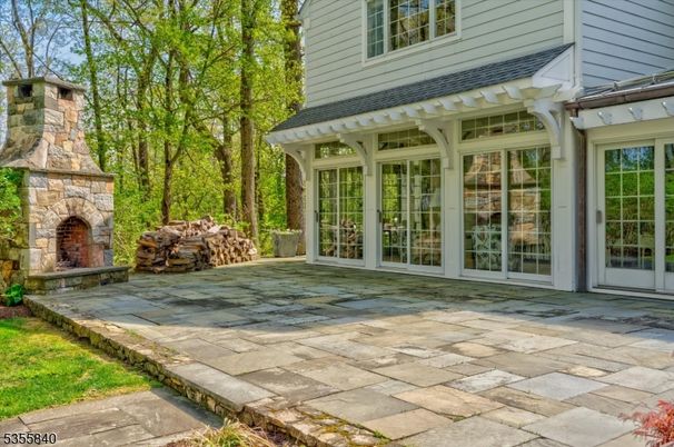 Exterior, Fireplace