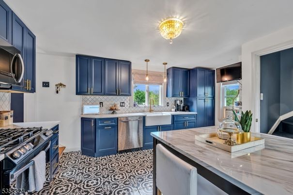 Interior, Kitchen, Pendant Lights, Stainless Steel Appliances
