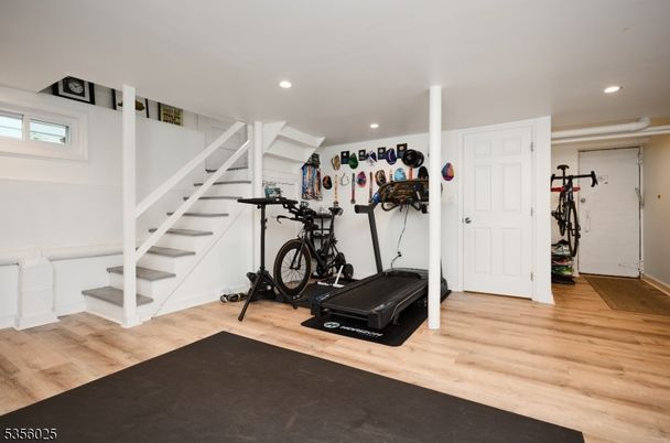 Fitness Equipment, Interior, Recessed Lighting, Wood Texture Flooring