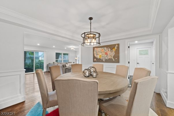 Dining room, Interior, Pendant Lights, Recessed Lighting, Wood Texture Flooring