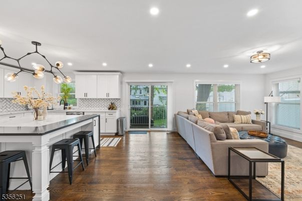 Interior, Kitchen, Living room, Pendant Lights, Recessed Lighting, Wood Texture Flooring
