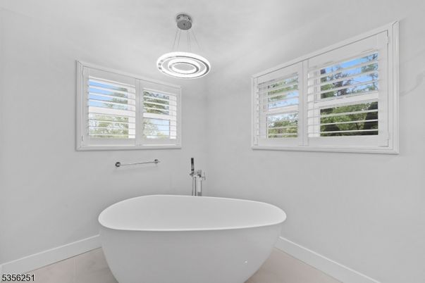 Bathroom, Free Standing Baths, Interior, Pendant Lights