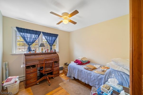 Bedroom, Home Office, Interior, Wood Texture Flooring