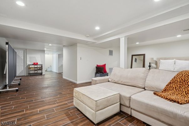 Bedroom, Interior, Living room, Recessed Lighting, Wood Texture Flooring