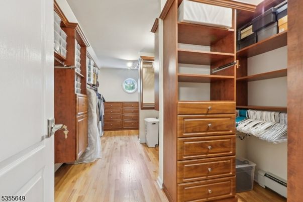 Interior, Walk-in Closets, Wood Texture Flooring
