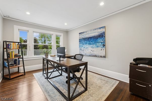 Home Office, Interior, Recessed Lighting, Wood Texture Flooring
