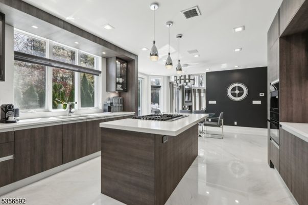 Dining room, Interior, Kitchen, Pendant Lights, Recessed Lighting, Stainless Steel Appliances