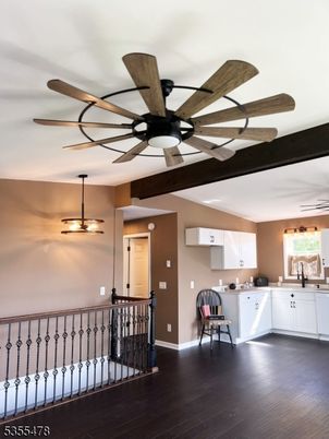 Interior, Pendant Lights, Wood Texture Flooring