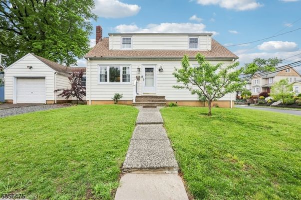 Detached Garage, Exterior, Facade, Cape Cod