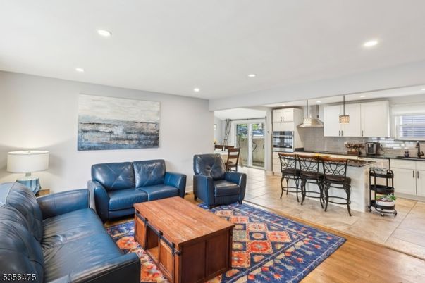 Interior, Kitchen, Living room, Pendant Lights, Recessed Lighting, Wood Texture Flooring