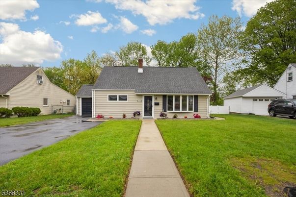 Attached, Backyard, Exterior, Facade, Cape Cod