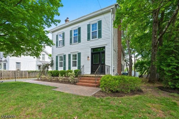 Backyard, Exterior, Facade, Georgian