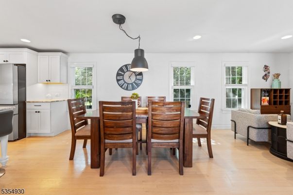 Dining room, Interior, Kitchen, Pendant Lights, Recessed Lighting, Wood Texture Flooring