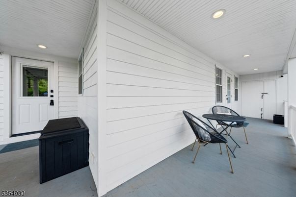 Exterior, Recessed Lighting