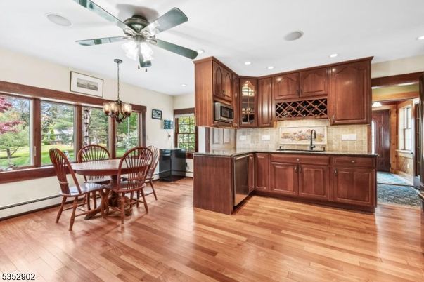 Chandelier, Dining room, Interior, Kitchen, Recessed Lighting, Wood Texture Flooring