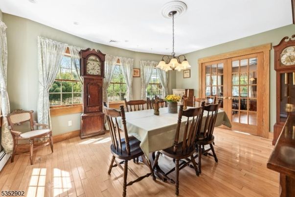 Chandelier, Dining room, Interior, Recessed Lighting, Wood Texture Flooring