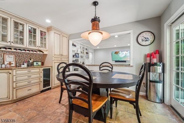 Dining room, Interior, Kitchen, Pendant Lights, Recessed Lighting