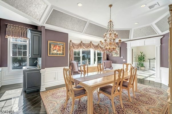 Chandelier, Dining room, Interior, Recessed Lighting, Wood Texture Flooring
