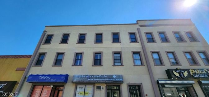 Exterior, Facade, Condo Building