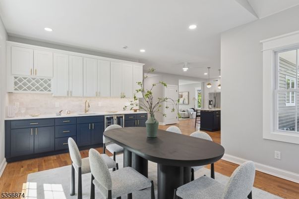 Dining room, Interior, Kitchen, Pendant Lights, Recessed Lighting, Wood Texture Flooring