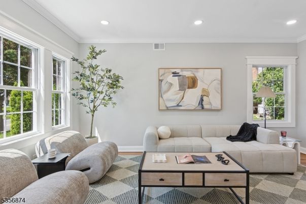 Interior, Living room, Recessed Lighting, Wood Texture Flooring