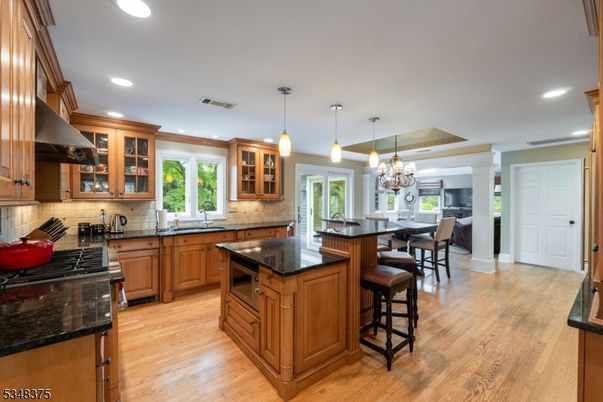Chandelier, Dining room, Interior, Kitchen, Pendant Lights, Recessed Lighting, Wood Texture Flooring
