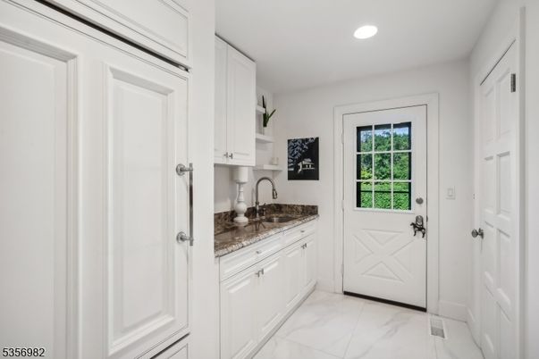 Interior, Marble, Recessed Lighting