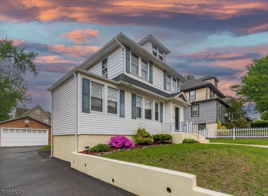 Detached Garage, Exterior, Facade, Queen Anne Victorian