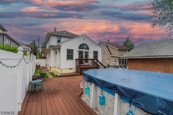 Exterior, Hot Tub, Pool, Solar Panels
