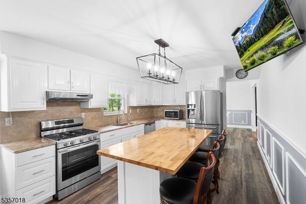 Interior, Kitchen, Pendant Lights, Stainless Steel Appliances, Wood Texture Flooring