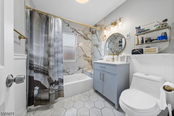 Bathroom, Interior, Marble Walls