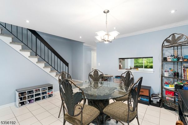 Dining room, Interior, Pendant Lights, Recessed Lighting