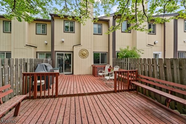 Exterior, Wood Texture Flooring