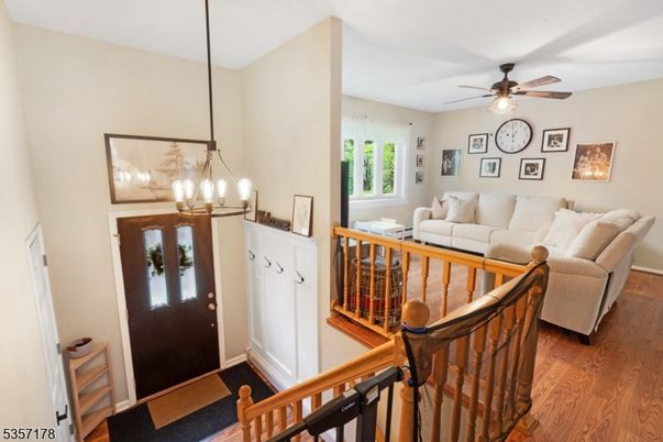 Interior, Living room, Pendant Lights, Wood Texture Flooring