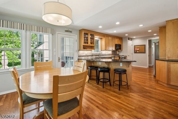 Dining room, Interior, Kitchen, Recessed Lighting, Wood Texture Flooring