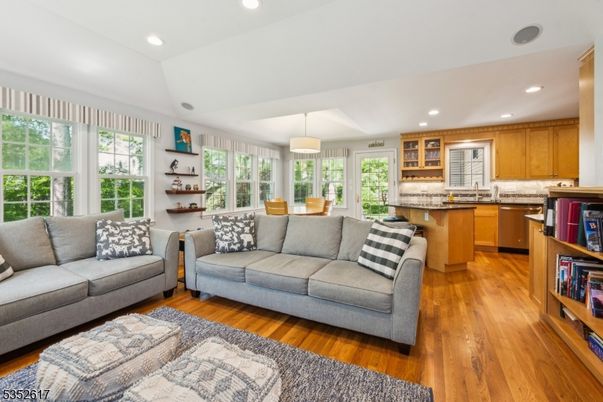 Dining room, Interior, Kitchen, Living room, Pendant Lights, Recessed Lighting, Wood Texture Flooring