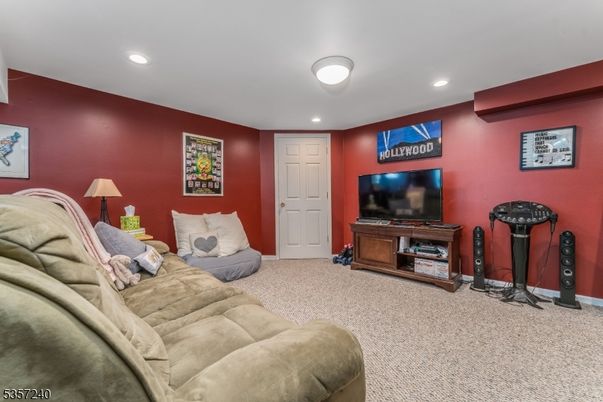Fitness Equipment, Interior, Living room, Recessed Lighting