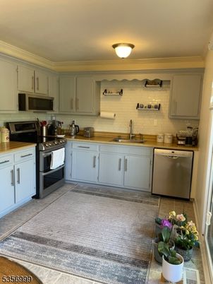 Interior, Kitchen, Stainless Steel Appliances
