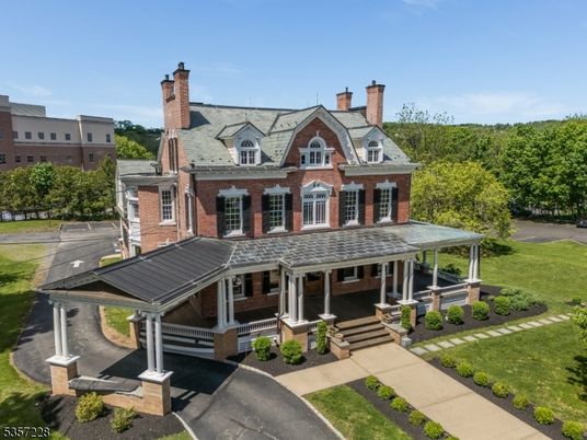 Exterior, Facade, Brick Facade, Queen Anne Victorian