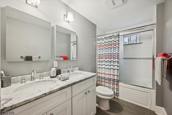 Bathroom, Dual Sink Vanities, Interior, Wood Texture Flooring