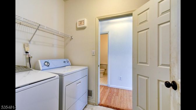 Interior, Utility Closets, Washer, Wood Texture Flooring