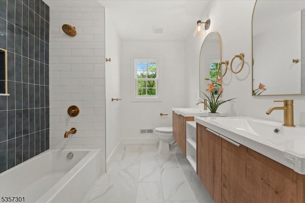 Bathroom, Dual Sink Vanities, Interior, Marble
